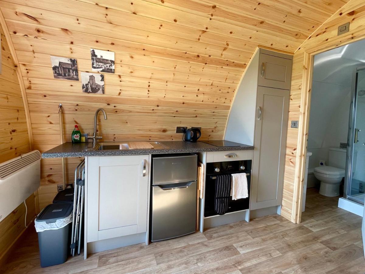 Badingham Waterpump Pod For 2 Adults With Ensuite In The Suffolk Countryside מראה חיצוני תמונה