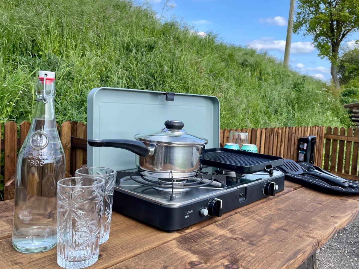 Badingham Waterpump Pod For 2 Adults With Ensuite In The Suffolk Countryside מראה חיצוני תמונה